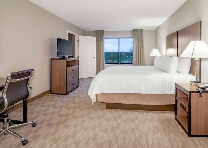 Riverview & Suites, An Ascend Collection 4* Rockford