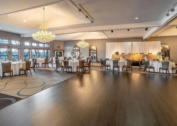 Riverview & Suites, An Ascend Collection Hotel