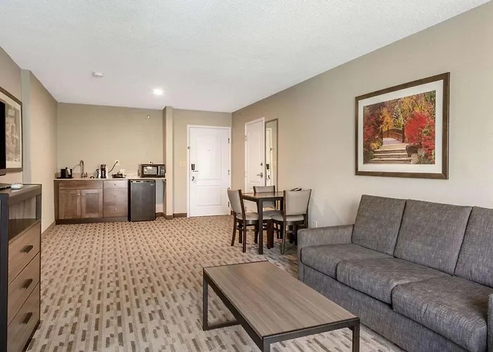 Riverview & Suites, An Ascend Collection Hotel