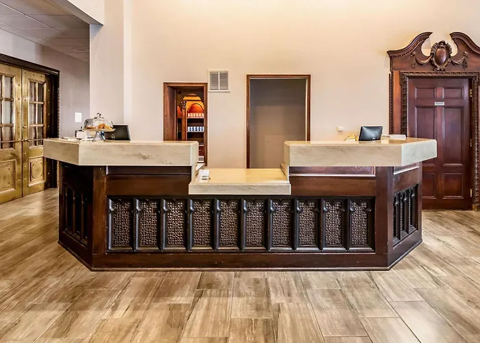 Riverview & Suites, An Ascend Collection