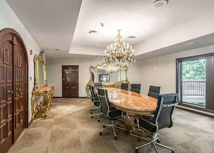 Hotel Riverview & Suites, An Ascend Collection Rockford