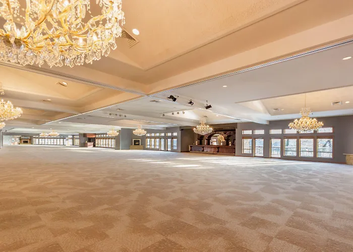 Riverview & Suites, An Ascend Collection Hotel 4*