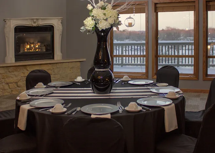 Riverview & Suites, An Ascend Collection 4*