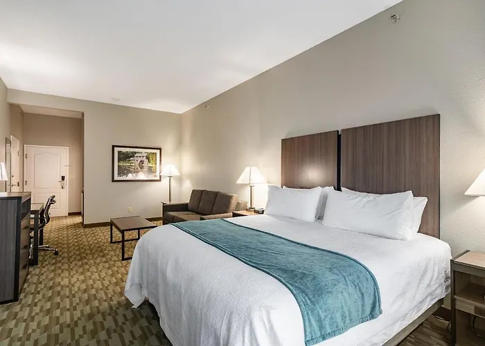 Riverview & Suites, An Ascend Collection