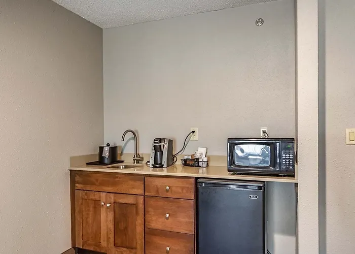 Riverview & Suites, An Ascend Collection 4* Rockford