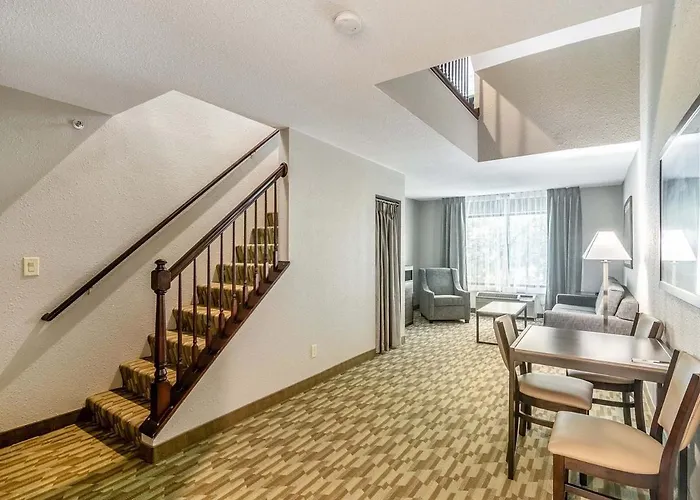 Riverview & Suites, An Ascend Collection 4* Rockford