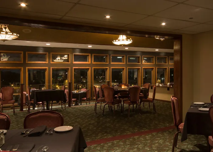 Riverview & Suites, An Ascend Collection 4* Rockford