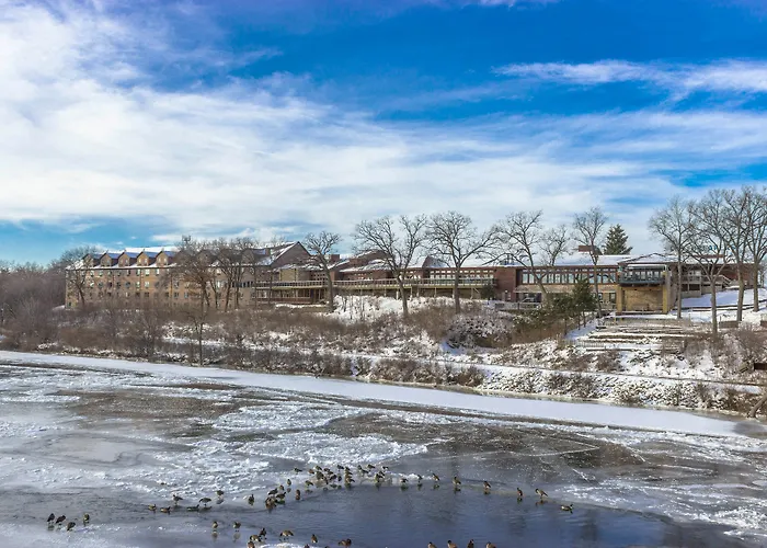Riverview & Suites, An Ascend Collection