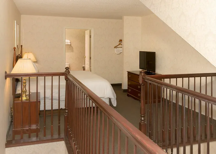 Riverview & Suites, An Ascend Collection Rockford